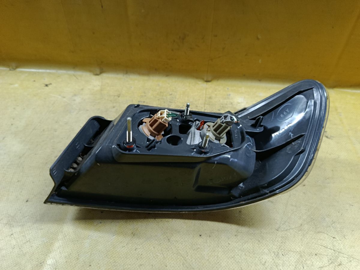 Стоп 44-51 44-51 на Toyota Gaia ACM10G Фото 5