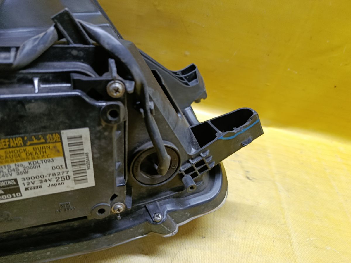 Фара 28-203 28-203 на Toyota Voxy ZRR70G Фото 7