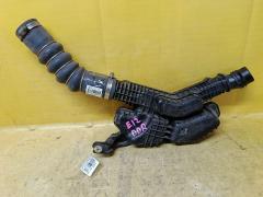 Патрубок интеркуллера на Nissan Note E12 HR12DDR Фото 2