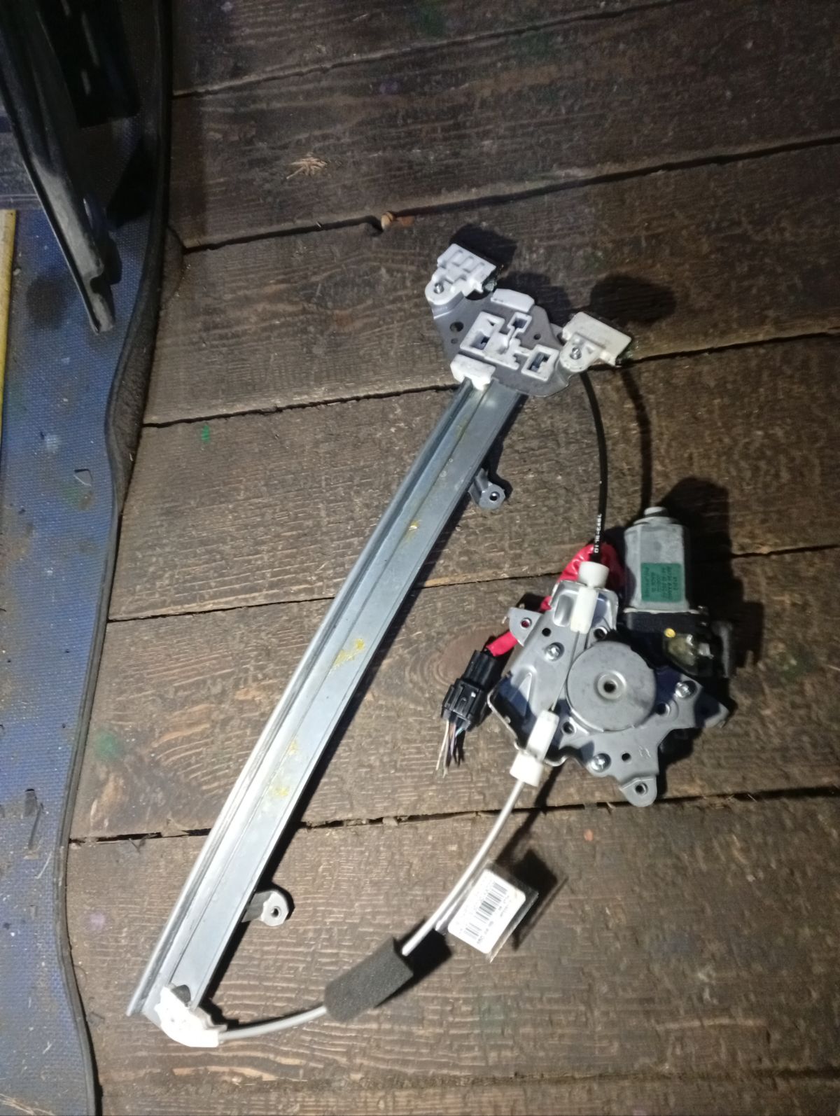 Стеклоподъемный механизм 80730-AX00D на Nissan March AK12 Фото 3