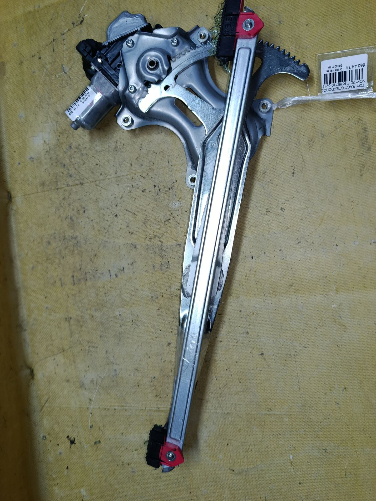 Стеклоподъемный механизм 85710-52171 на Toyota Ractis NCP120 Фото 1