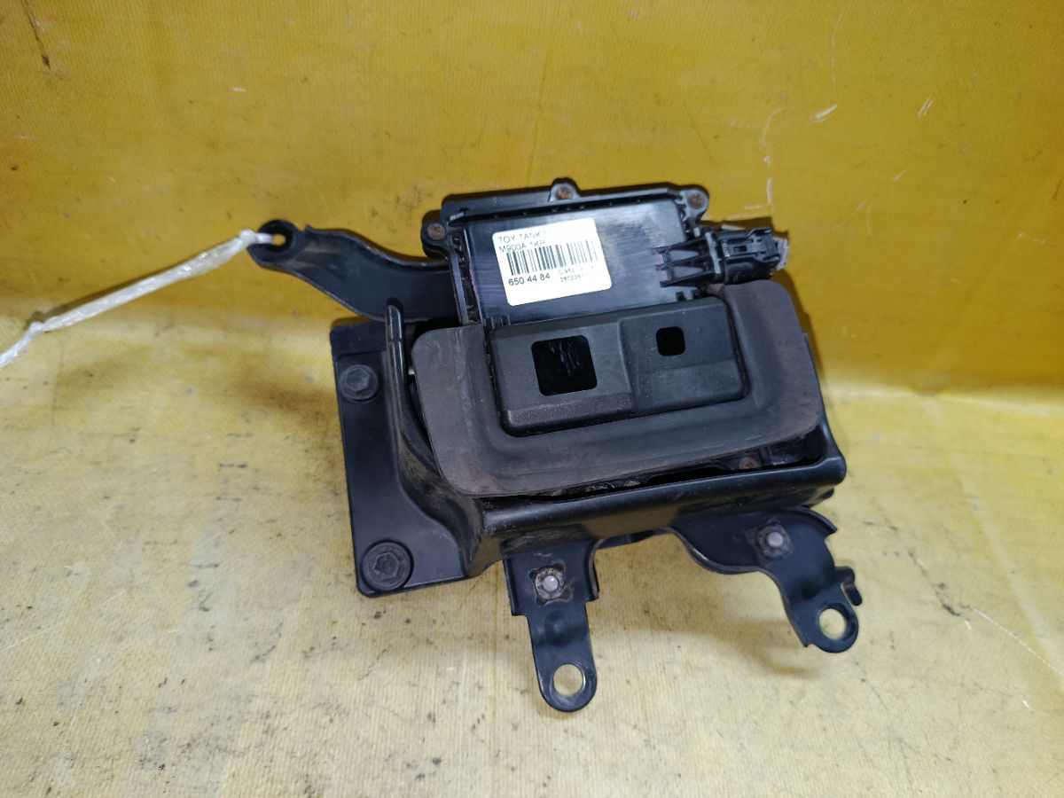 Радар-детектор Toyota Tank M900A 1KR-FE 88210-B1021 Фото 1