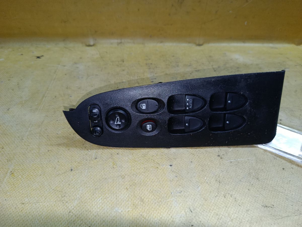 Блок упр-я стеклоподъемниками на Honda Stream RN6 Фото 1