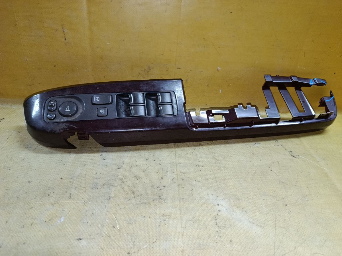 Блок упр-я стеклоподъемниками на Honda Elysion RR1 Фото 1