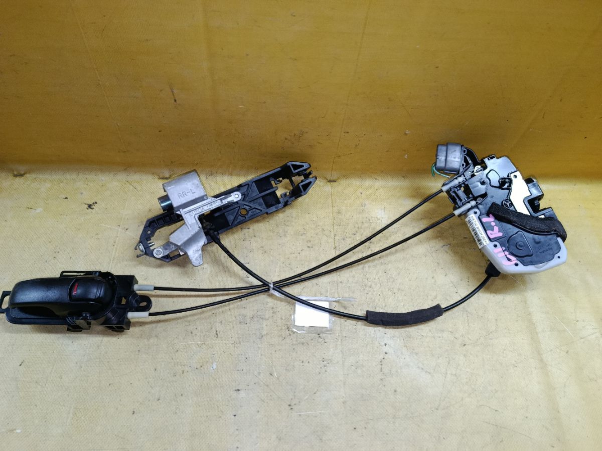 Замок двери на Nissan Tiida C11 Фото 2