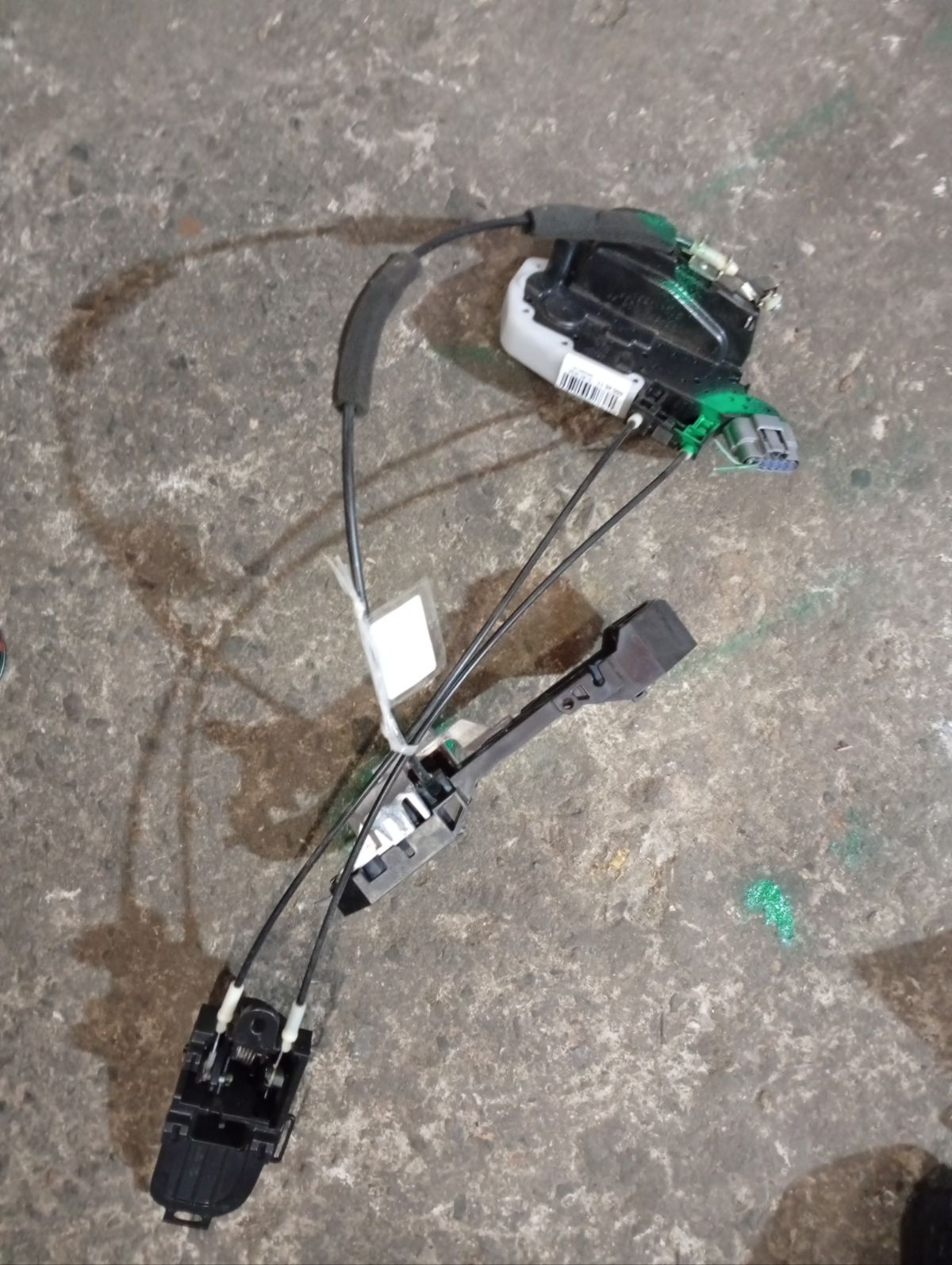 Замок двери на Nissan Tiida C11 Фото 4