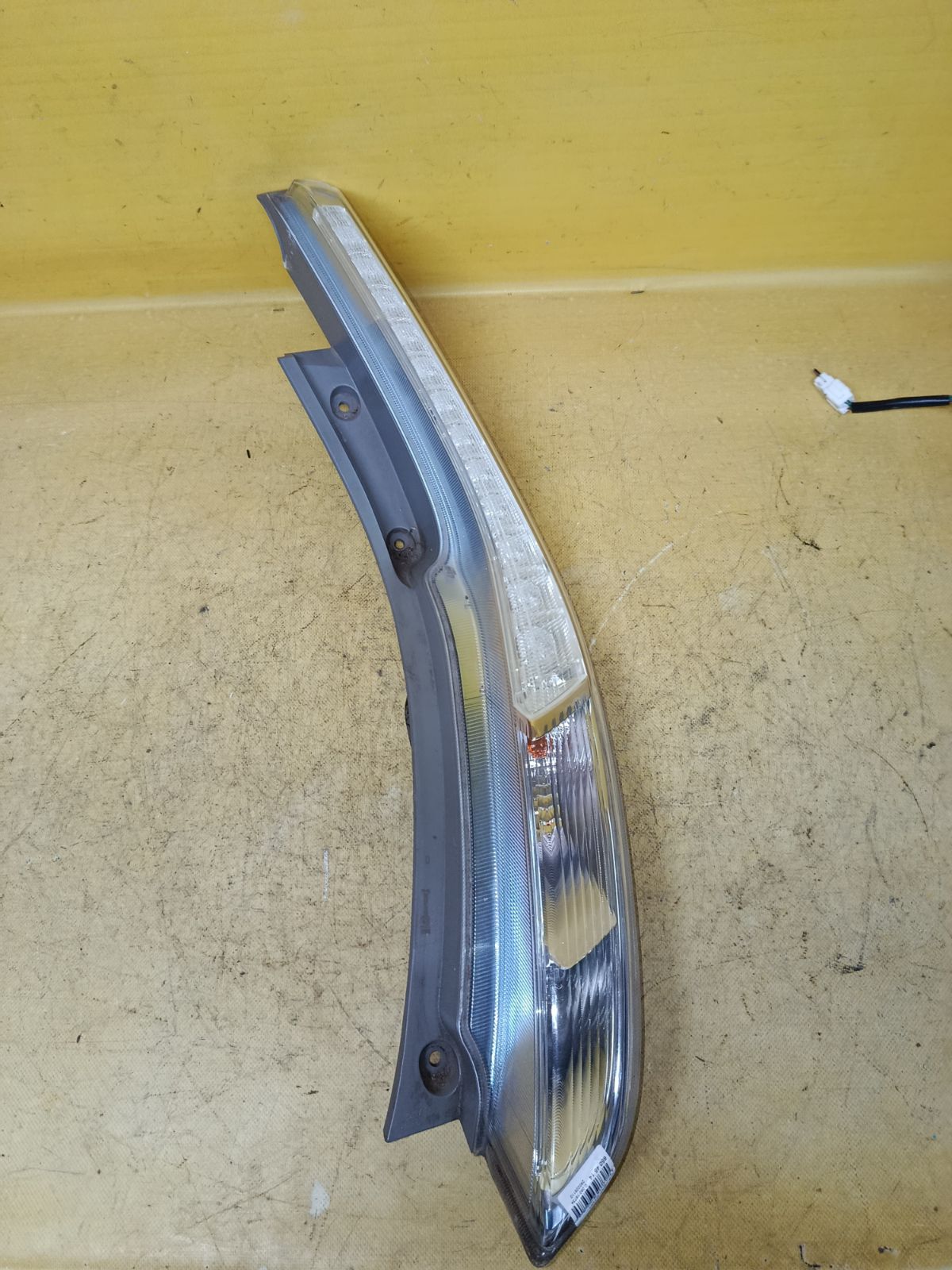 Стоп D115 D115 на Nissan Leaf AZE0 Фото 1