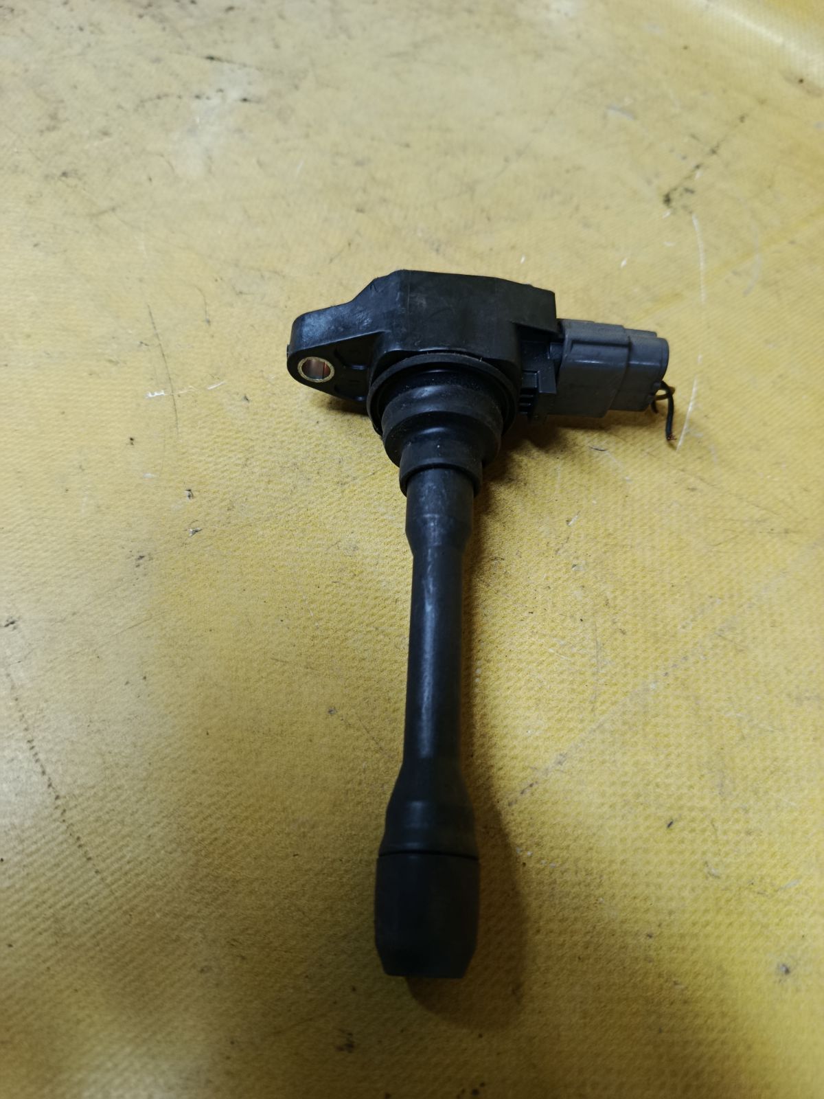 Катушка зажигания 22448-1KT0A на Nissan Note E11 HR15DE Фото 2