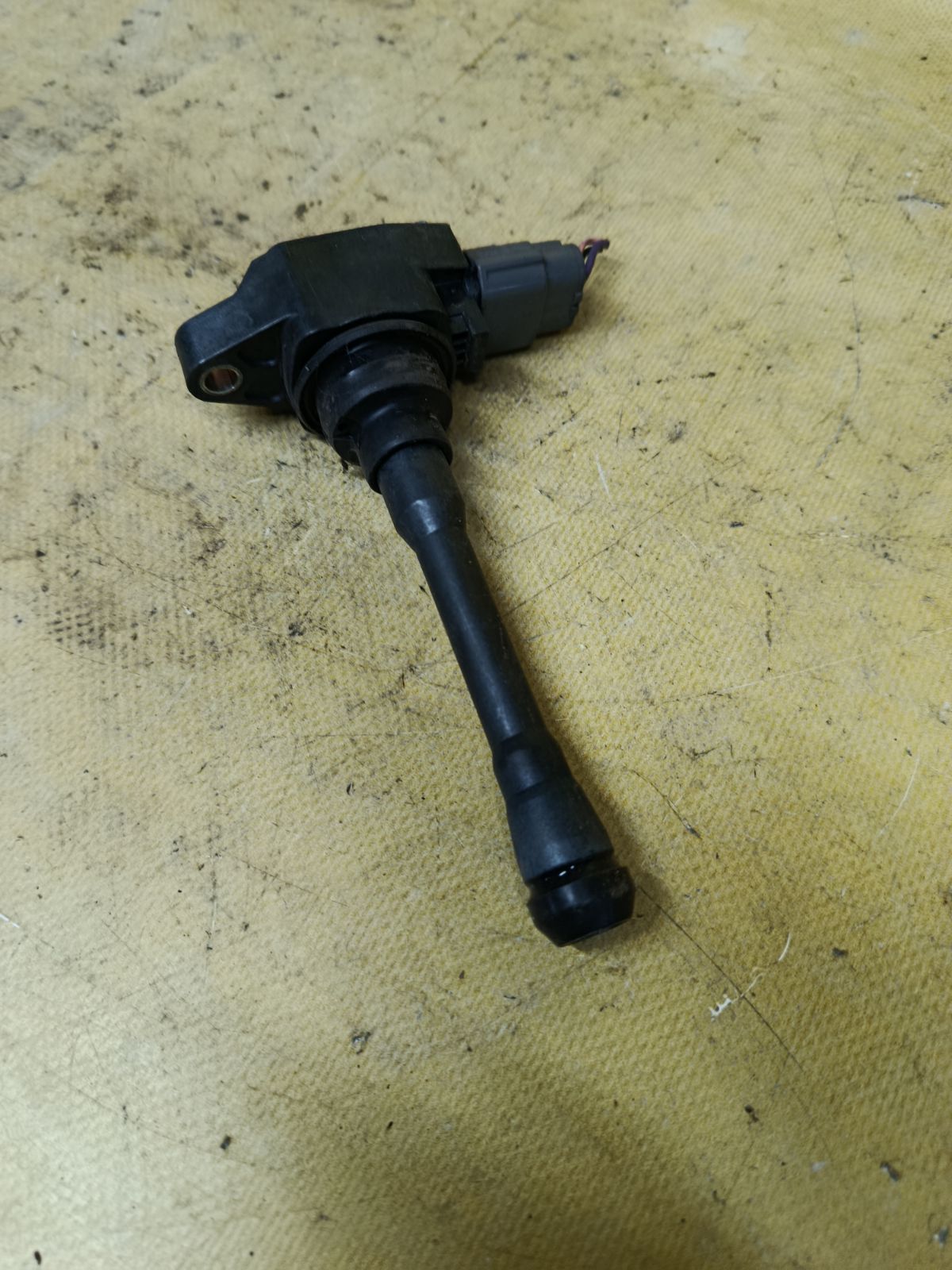 Катушка зажигания 22448-1KT0A на Nissan Note E11 HR15DE Фото 2