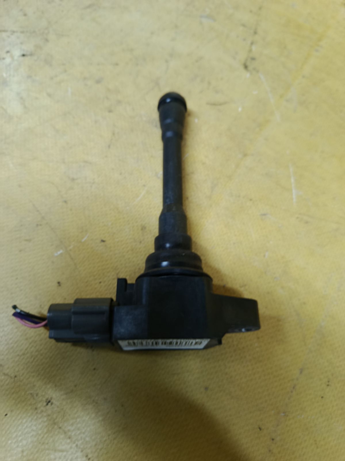 Катушка зажигания 22448-1KT0A на Nissan Note E11 HR15DE Фото 1