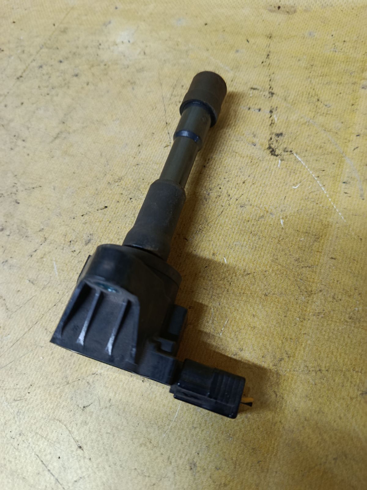 Катушка зажигания CM11-118 на Honda Freed Hybrid GP3 LEA Фото 2