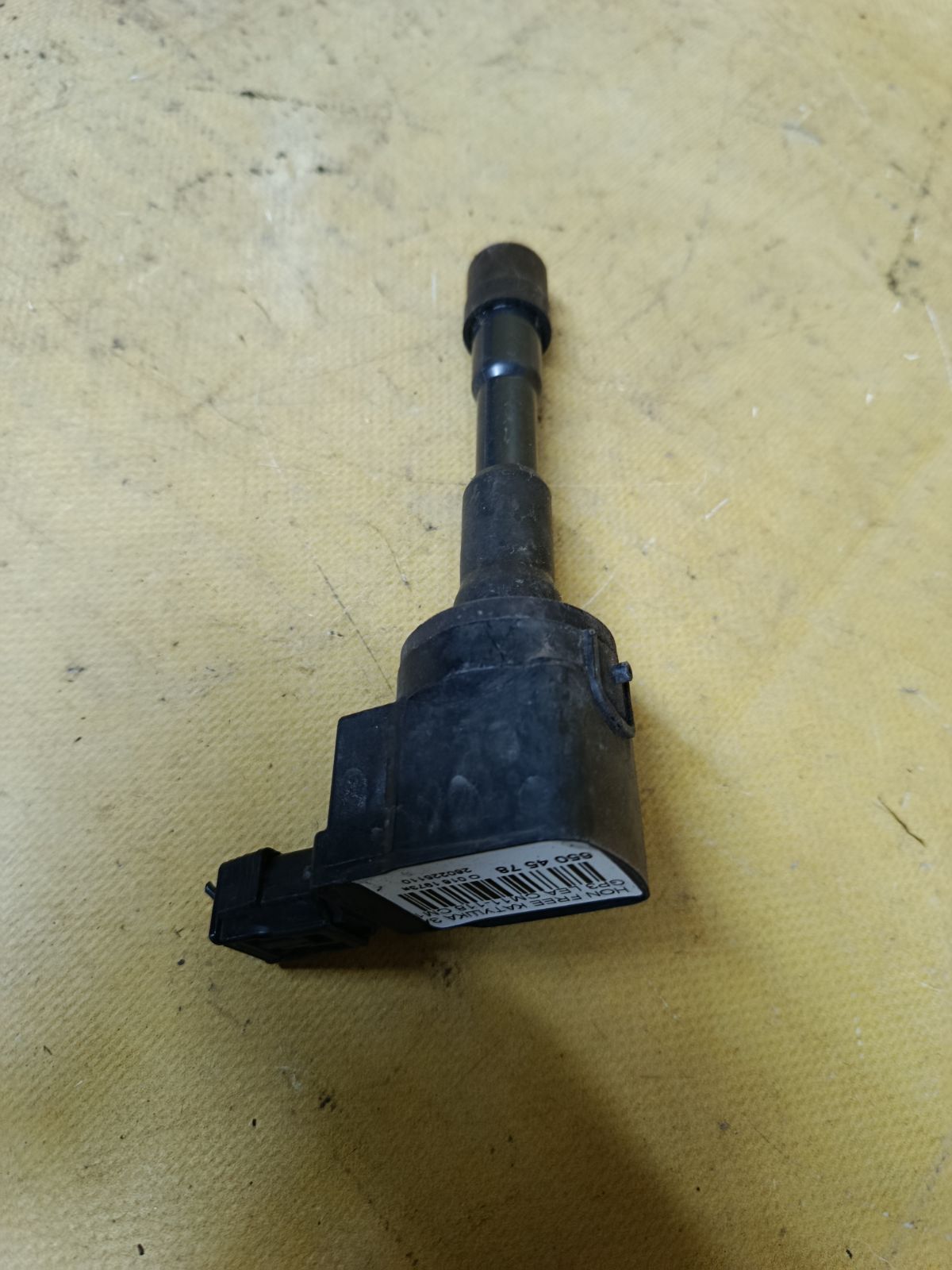 Катушка зажигания CM11-118 на Honda Freed Hybrid GP3 LEA Фото 2