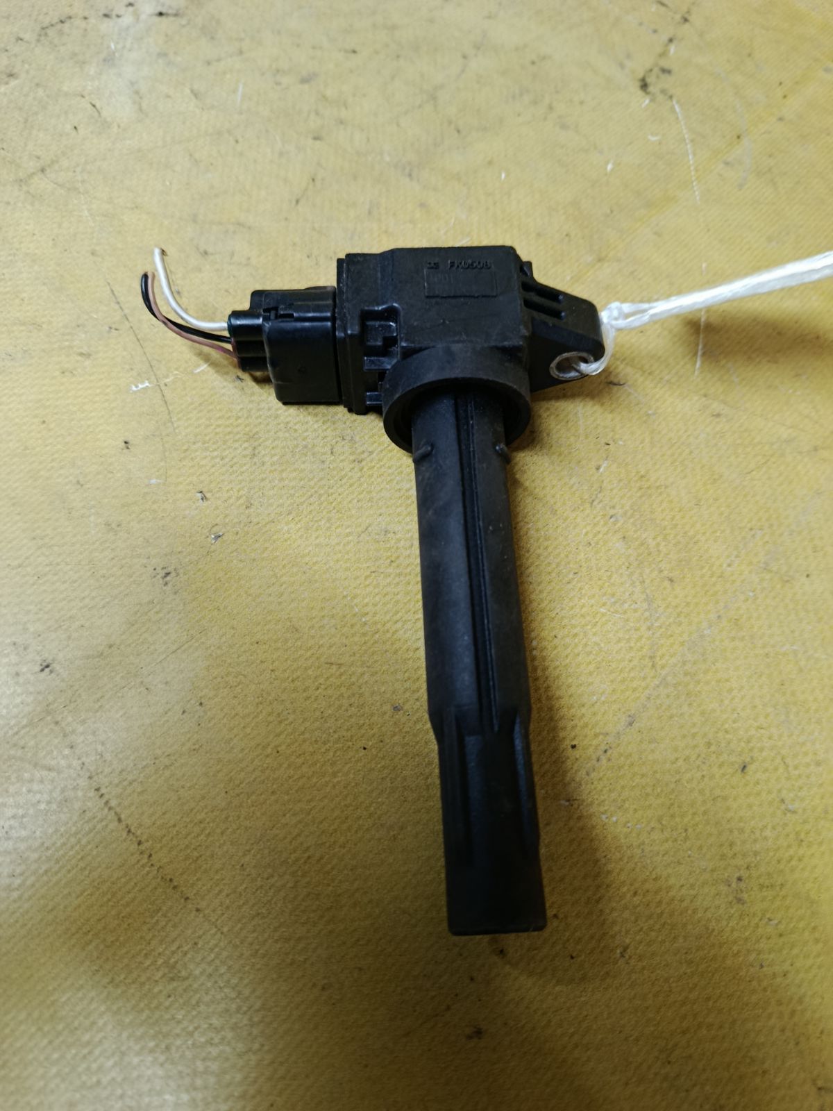 Катушка зажигания на Suzuki Solio MA36S K12C Фото 1