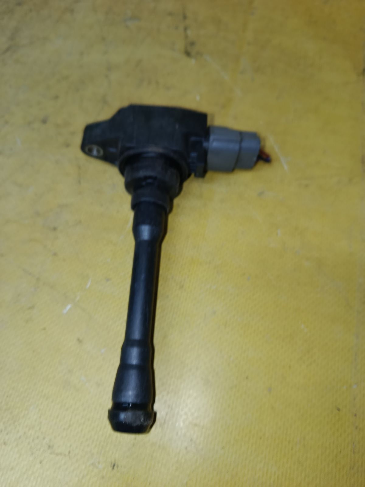 Катушка зажигания 22448-1KT0A на Nissan Tiida C11 HR15DE Фото 1