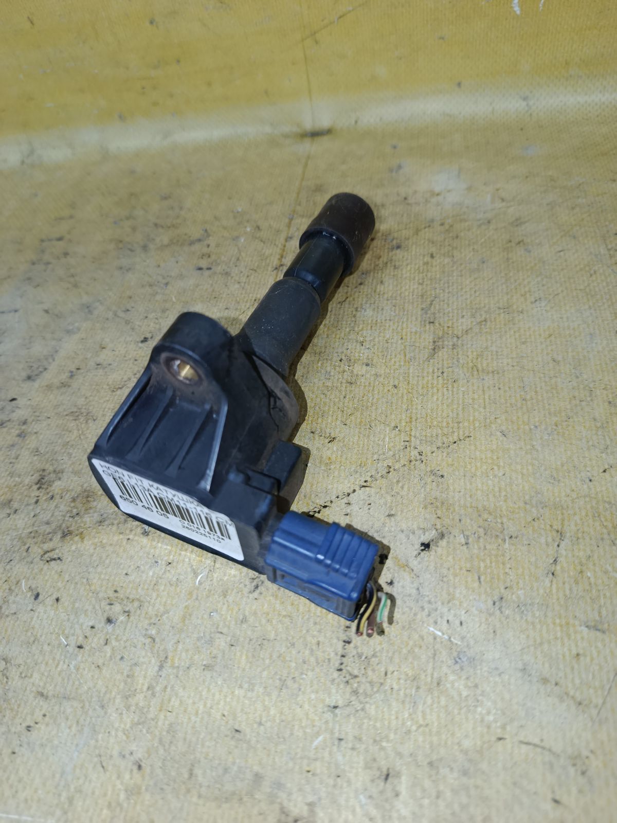 Катушка зажигания CM11-116 на Honda Fit GE6 L13A Фото 2