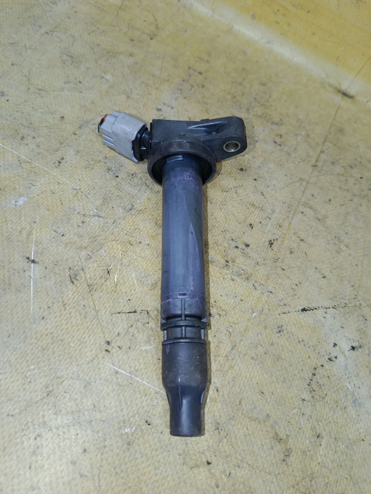 Катушка зажигания 90919-02257, LC-016-7631 на Toyota Ractis NSP120 1NR-FE Фото 1