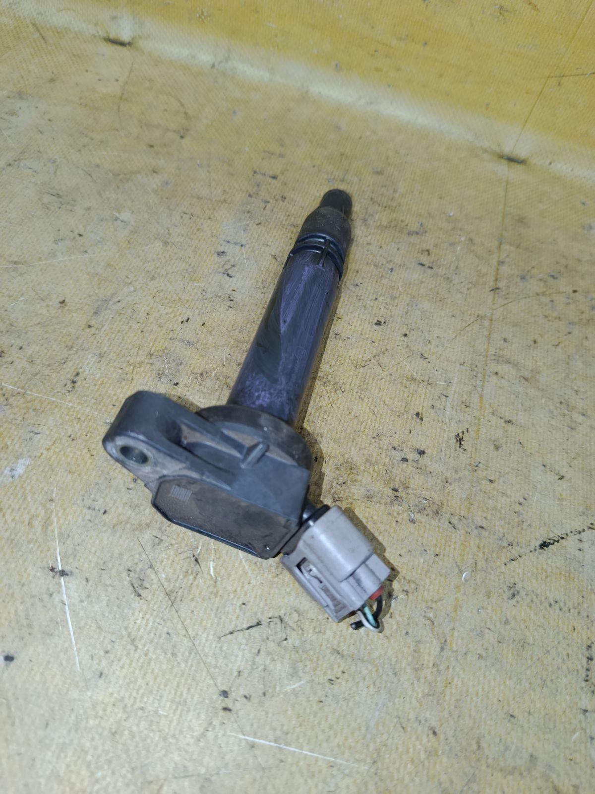 Катушка зажигания 90919-02257, LC-016-7631 на Toyota Ractis NSP120 1NR-FE Фото 2