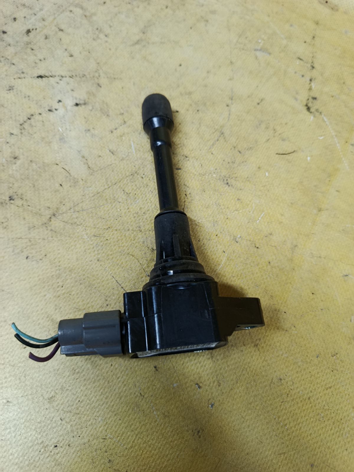 Катушка зажигания на Nissan Tiida C11 HR15DE Фото 1