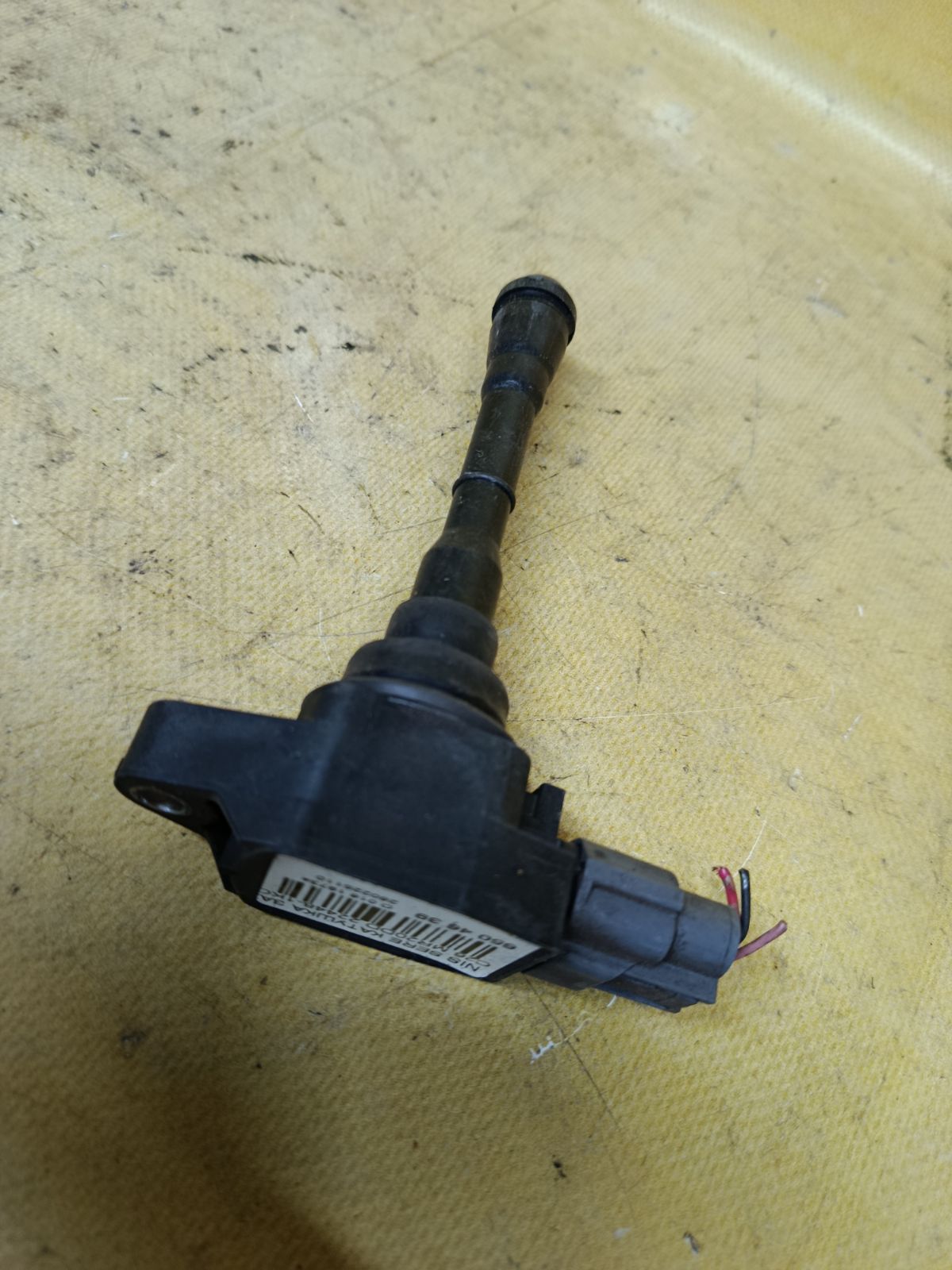 Катушка зажигания 22448-1KC0A на Nissan Serena C26 MR20DD Фото 2