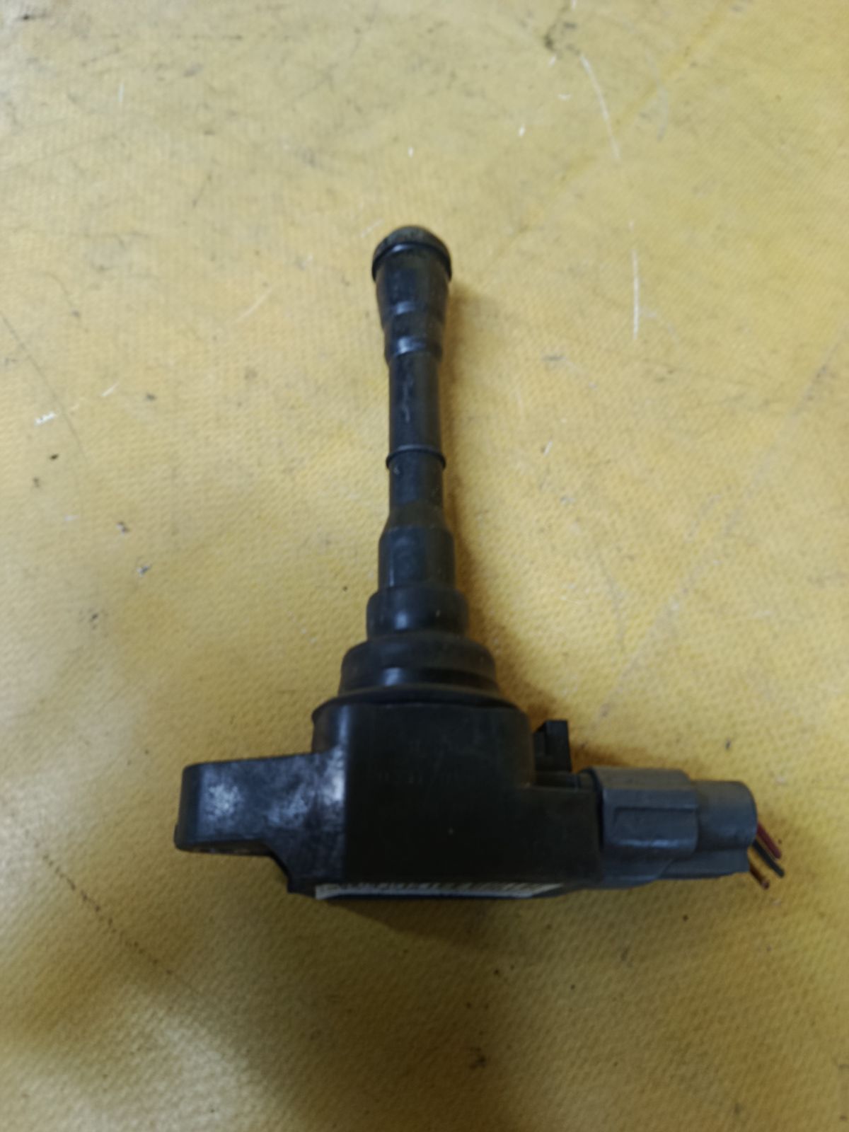 Катушка зажигания 22448-1KC0A на Nissan Serena C26 MR20DD Фото 1