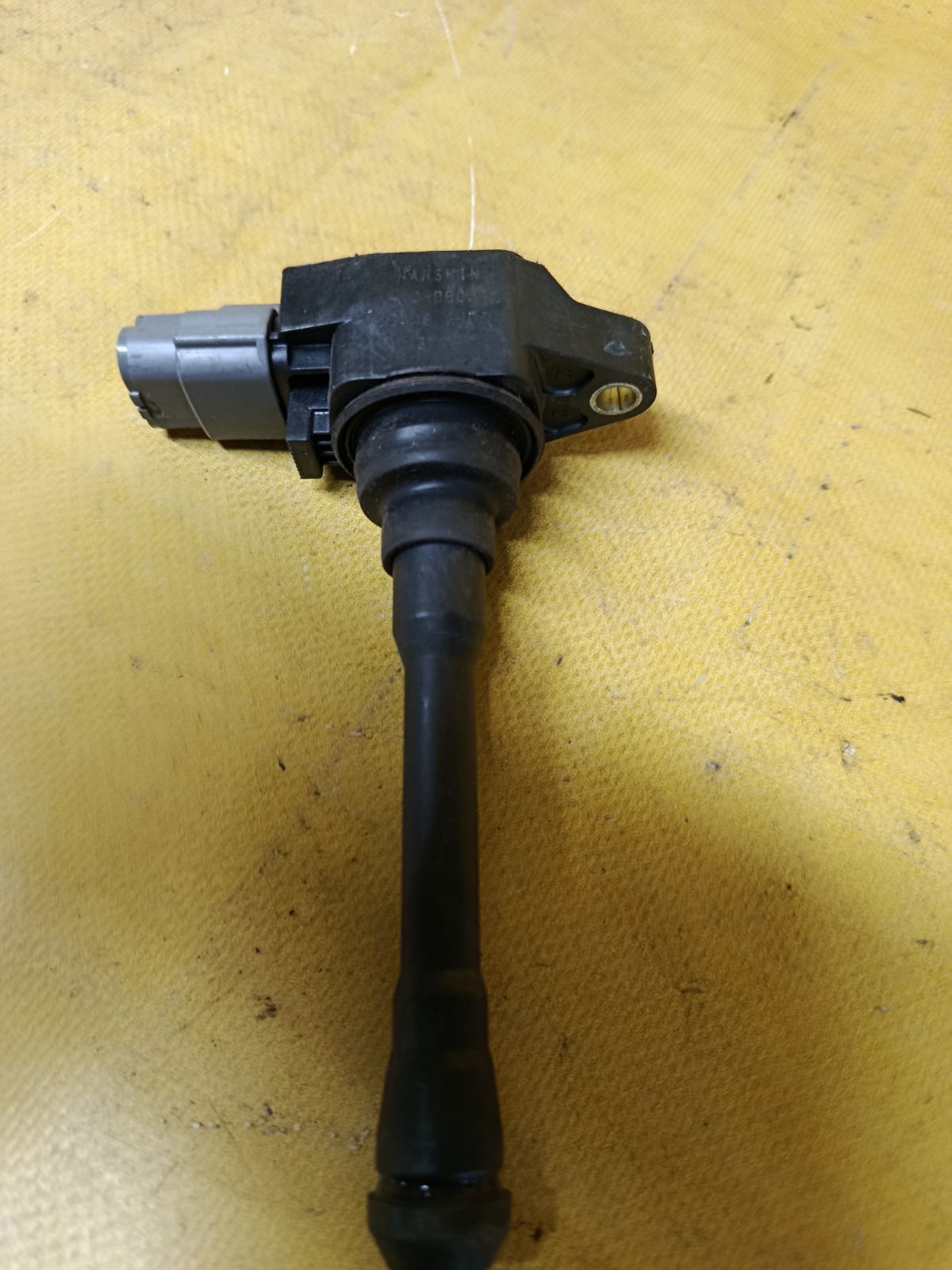 Катушка зажигания 22448-3HD0A на Nissan Note E12 HR12DDR Фото 2