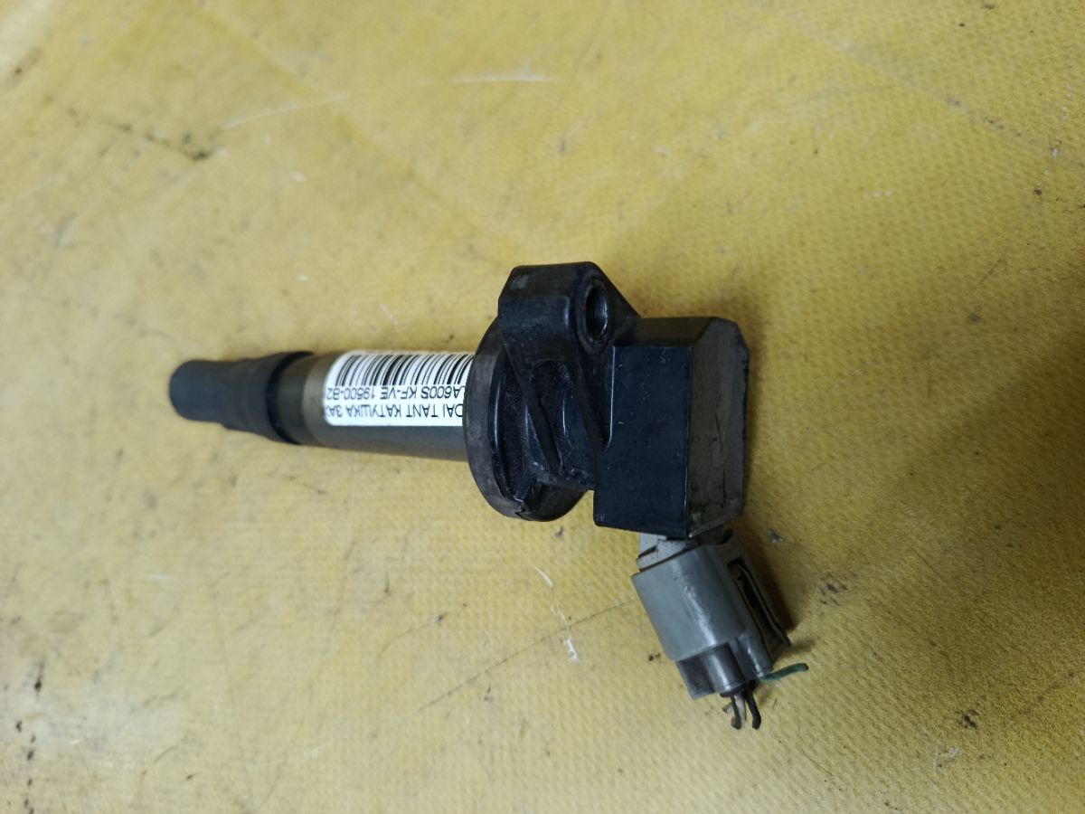 Катушка зажигания 19500-B2050 на Daihatsu Tanto LA600S KF-VE Фото 1