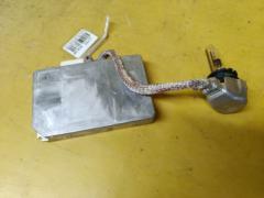 Блок розжига ксенона на Toyota Noah AZR60G 85967-33010