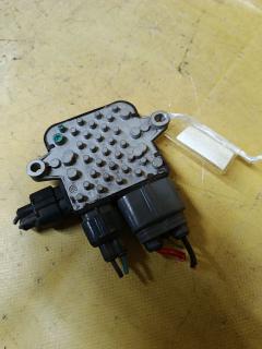 Блок управления вентилятором 21493EG000, 21493EH10A, 21493EN000 на Nissan Leaf AZE0 EM57 Фото 2