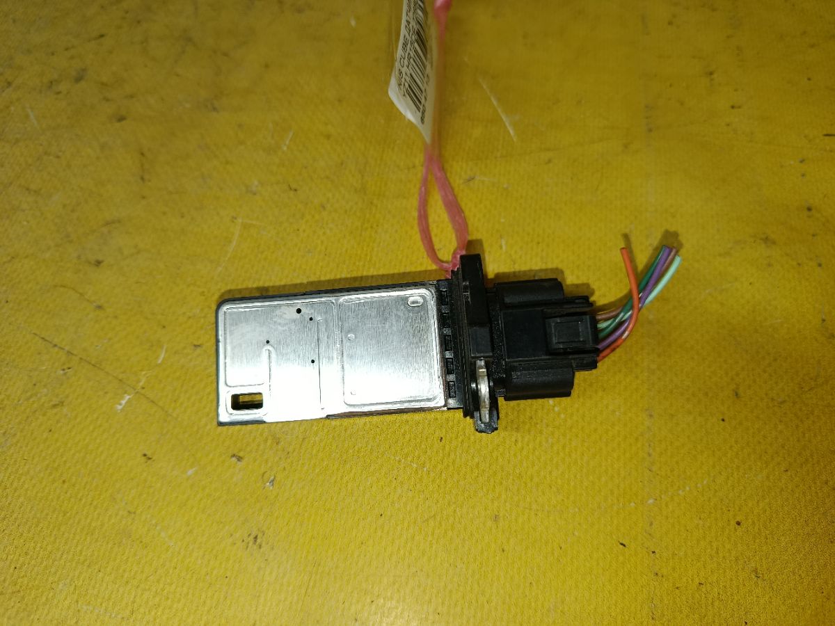 Датчик расхода воздуха 22680-7S000 на Nissan Cube YZ11 HR15DE Фото 1