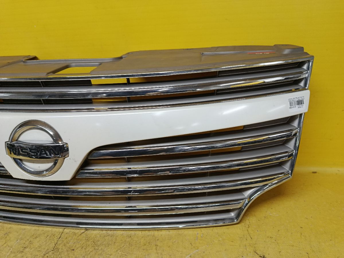 Решетка радиатора 62312-1JB0A на Nissan Elgrand TE52 Фото 4