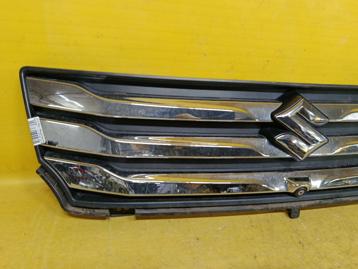 Решетка радиатора 71741-81P0 на Suzuki Solio MA36S Фото 2