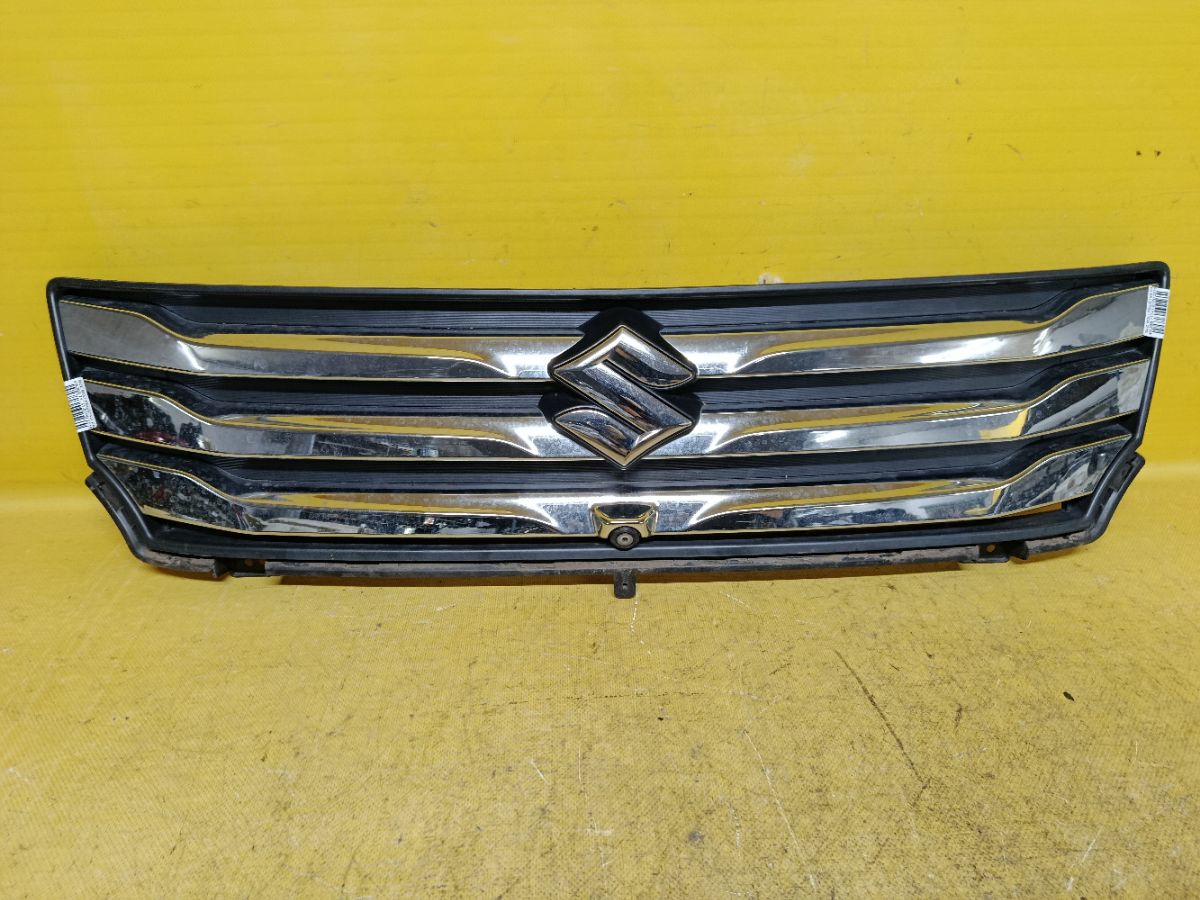 Решетка радиатора 71741-81P0 на Suzuki Solio MA36S Фото 1