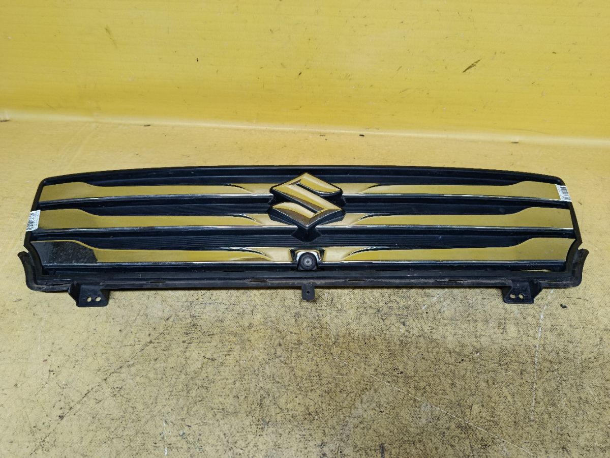 Решетка радиатора 71741-81P0 на Suzuki Solio MA36S Фото 4