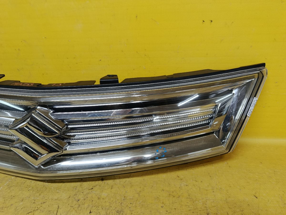 Решетка радиатора 72110-54M7 на Suzuki Solio MA15S Фото 3