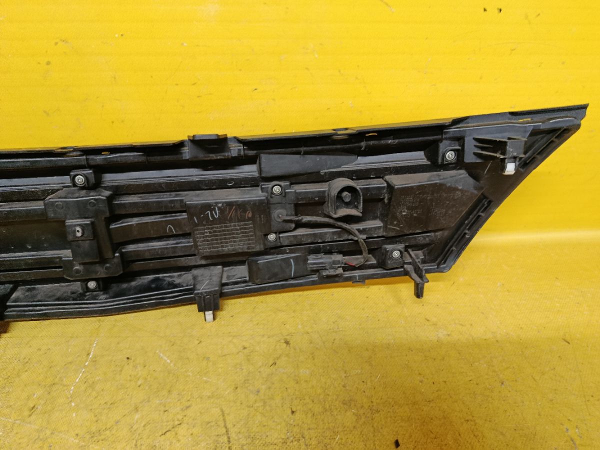 Решетка радиатора 72110-54M7 на Suzuki Solio MA15S Фото 9