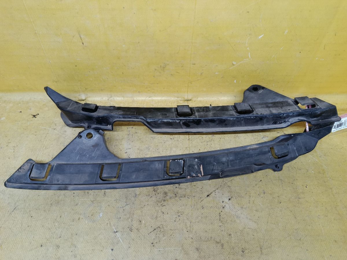 Крепление бампера на Honda Edix BE3 Фото 2