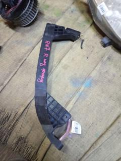 Крепление бампера 71140-SMA-000, 71193-SMA-003 на Honda Stream RN7 Фото 5