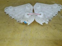 Крепление бампера 52115-B1050, 52116-B1050 на Toyota Passo NGC30 Фото 2