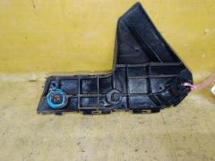 Крепление бампера на Toyota Voxy ZRR70G 52115-28160, Переднее Правое расположение