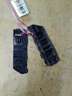 Крепление бампера на Honda Stream RN6 Фото 2