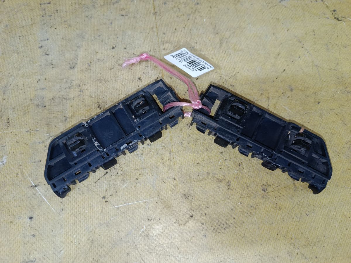 Крепление бампера на Honda Stream RN6 Фото 2