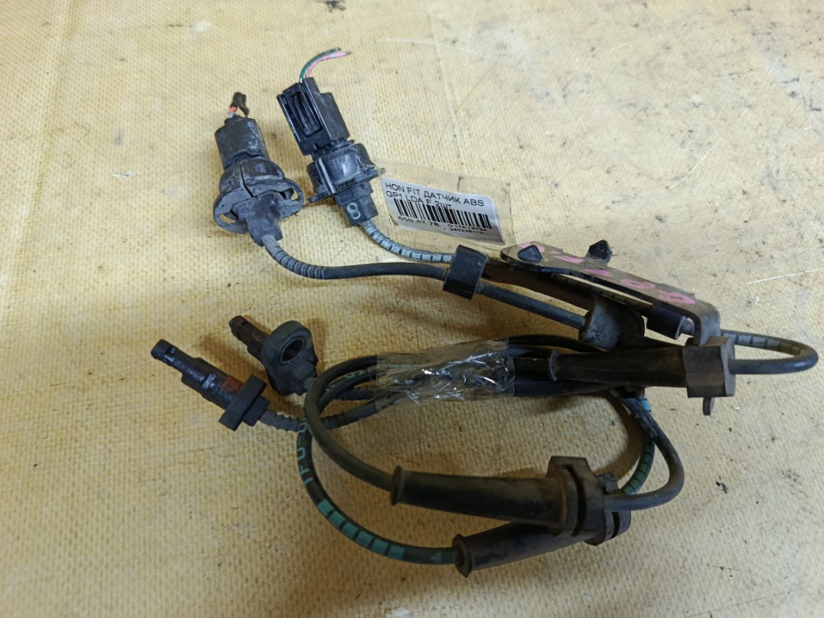 Датчик ABS на Honda Fit Hybrid GP1 LDA Фото 2