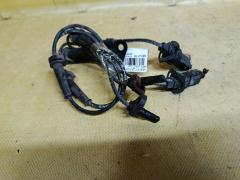 Датчик ABS на Honda Fit Hybrid GP1 LDA, Переднее расположение