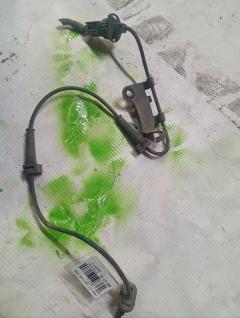 Датчик ABS 57455-TF0-003 на Honda Fit GE6 L13A Фото 3