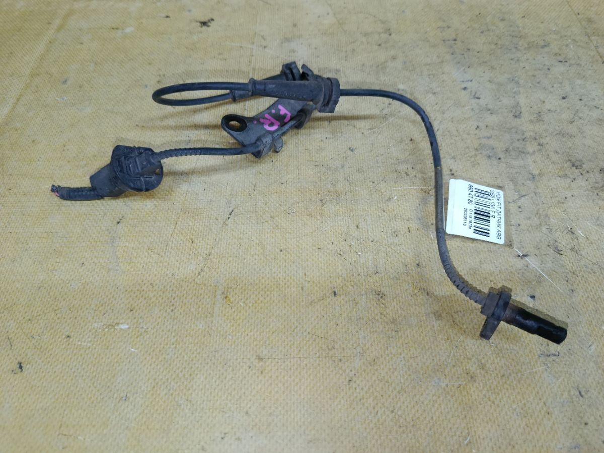 Датчик ABS 57450-TF0-003 на Honda Fit GE6 L13A Фото 1