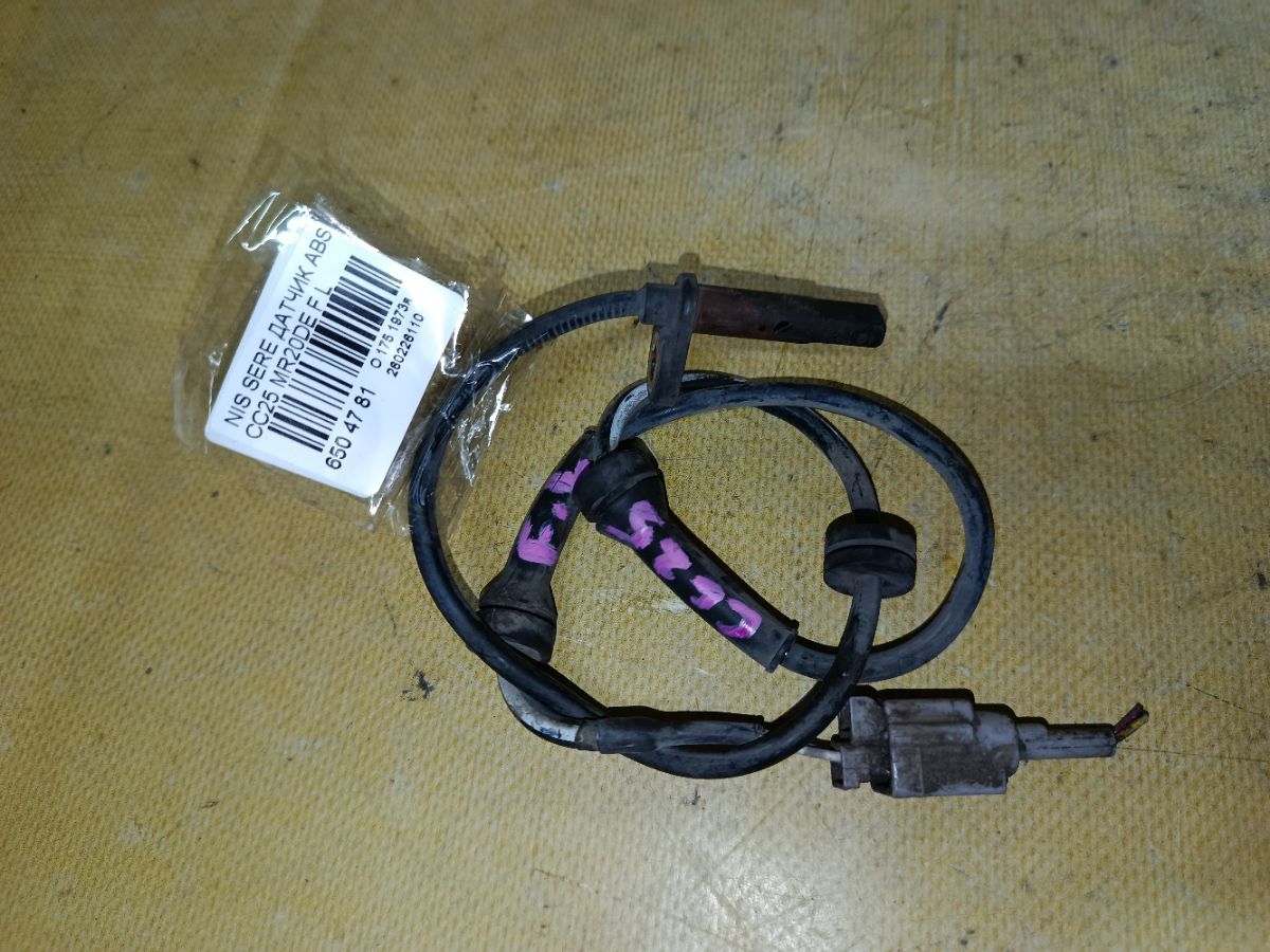 Датчик ABS на Nissan Serena CC25 MR20DE Фото 2
