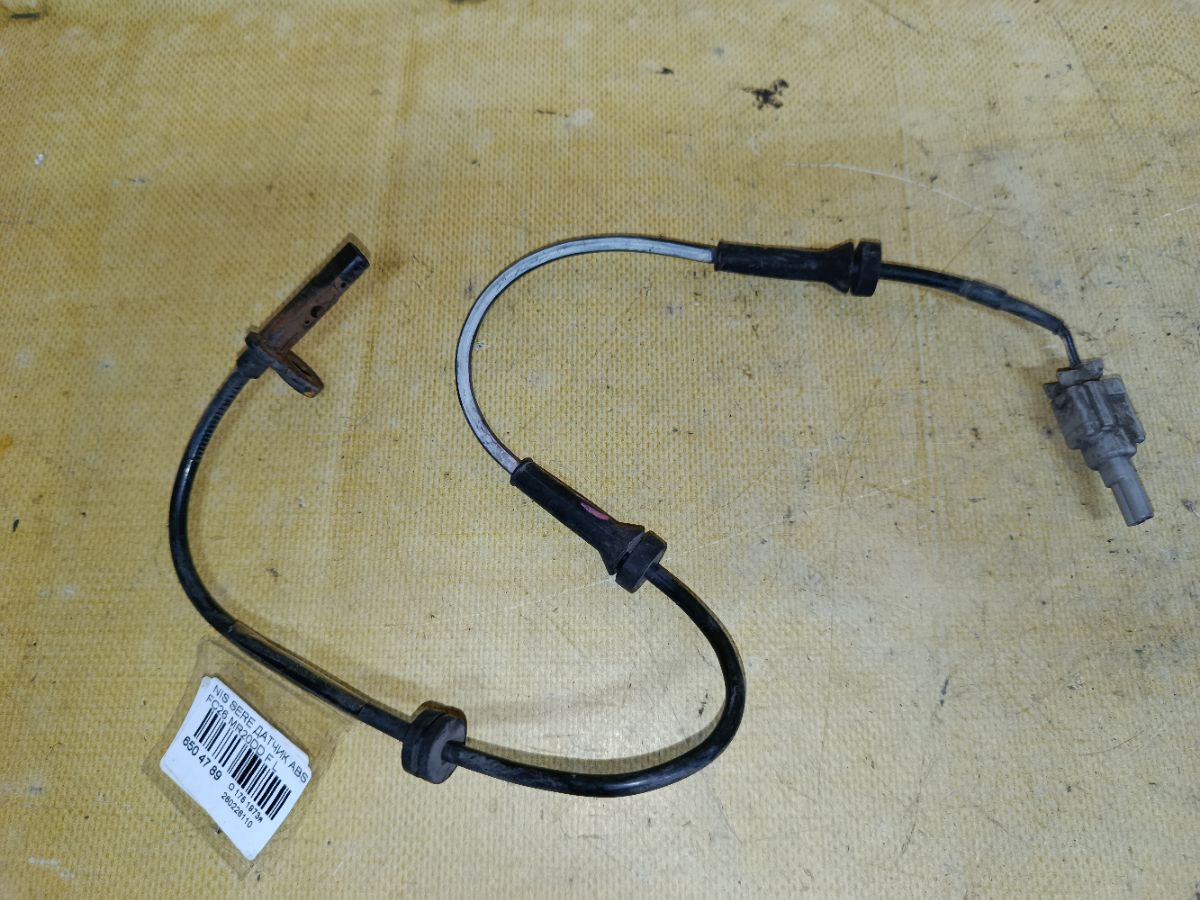 Датчик ABS на Nissan Serena FC26 MR20DD Фото 1