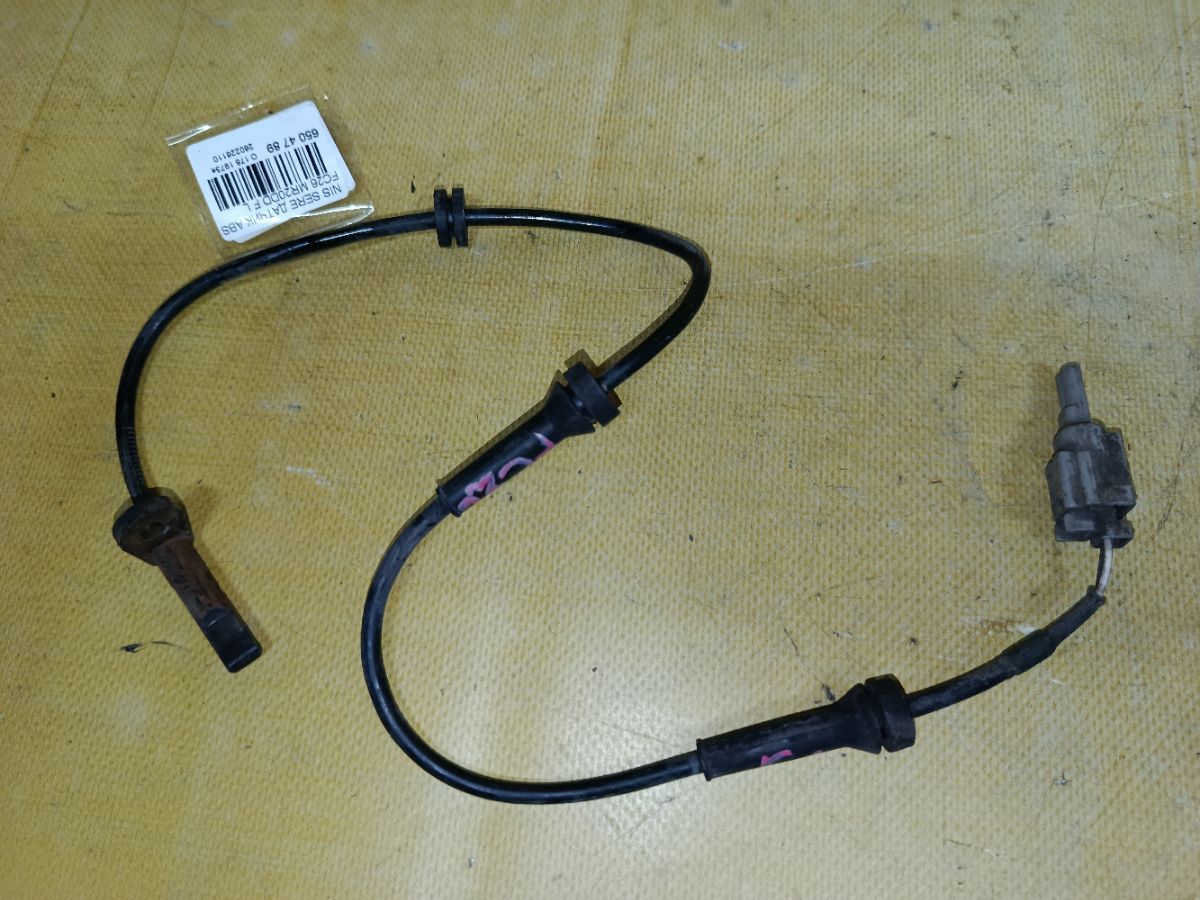 Датчик ABS на Nissan Serena FC26 MR20DD Фото 2
