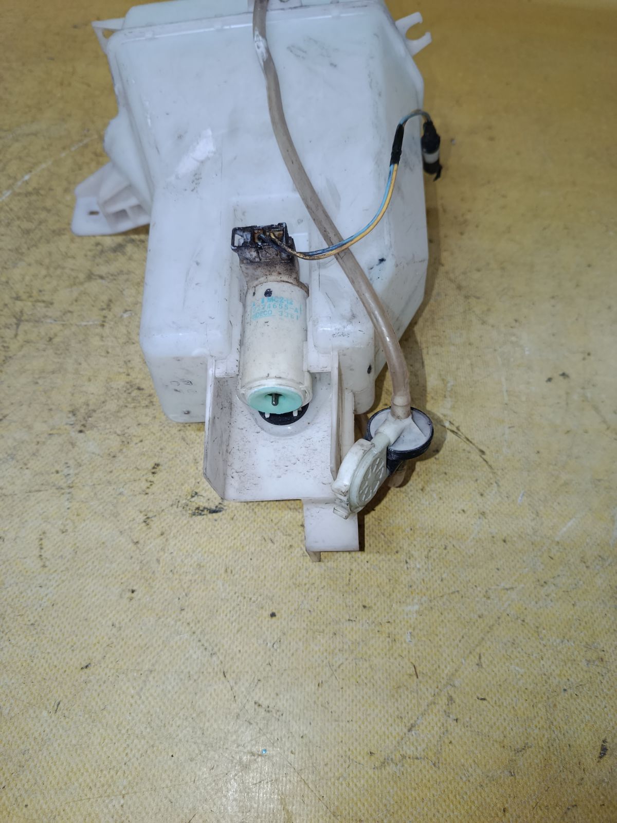 Бачок омывателя на Nissan Note E12 Фото 2