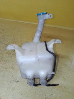 Бачок омывателя на Honda Fit GD1